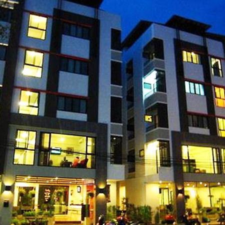 Centana Apartment Bangkok Bagian luar foto