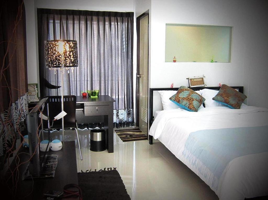 Centana Apartment Bangkok Bagian luar foto