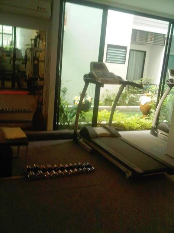 Centana Apartment Bangkok Bagian luar foto